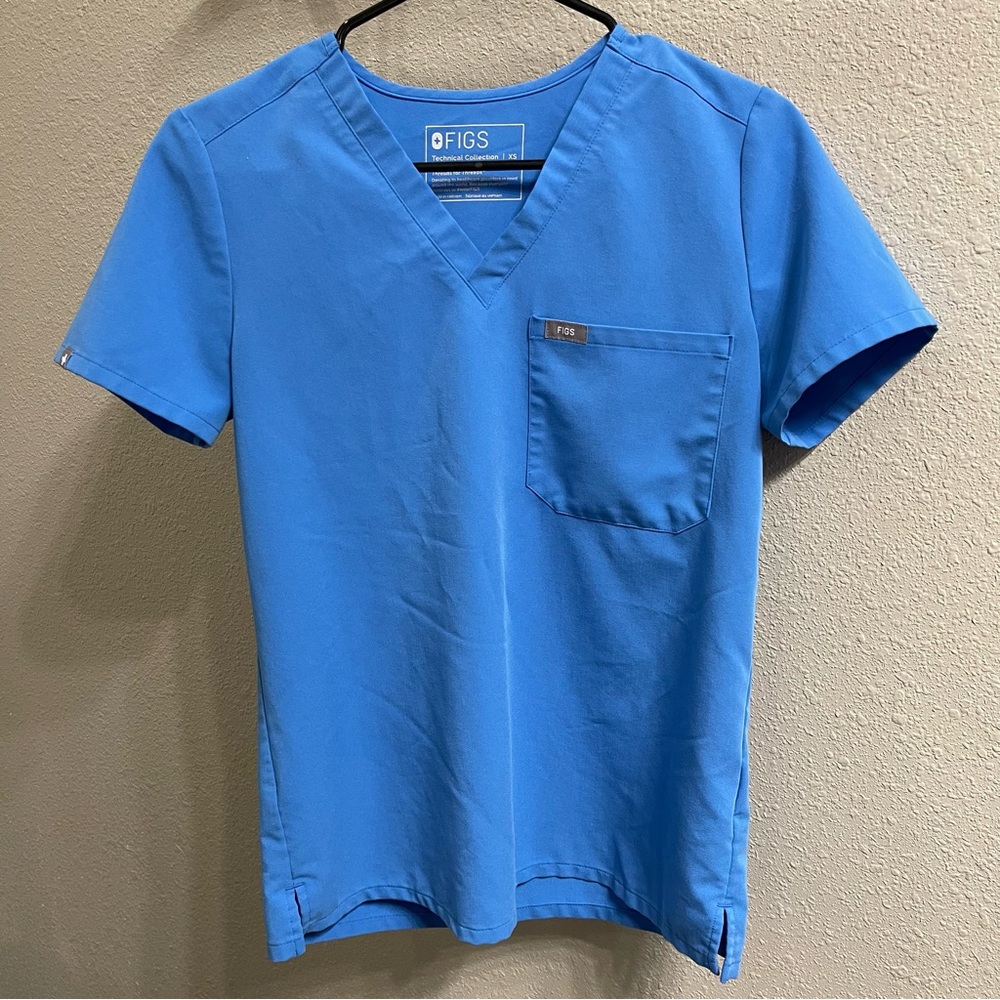 Figs Catarina Capri Blue One pocket scrub top